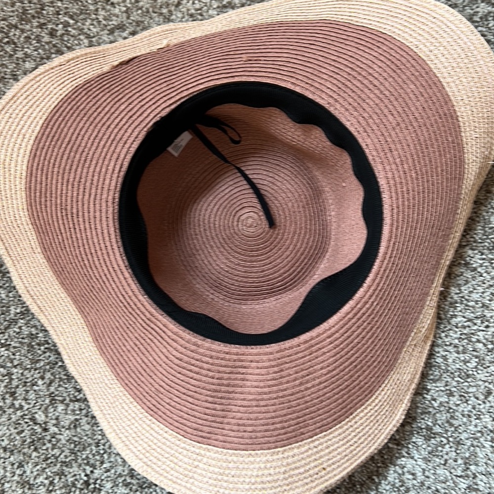 Nordstrom Rack Hat 💗 - Picture 4 of 6